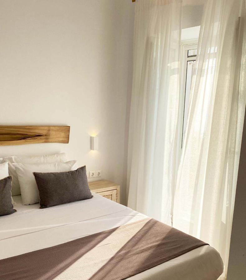 Lyra Seafront Apartment , Paroikia Town Center エクステリア 写真